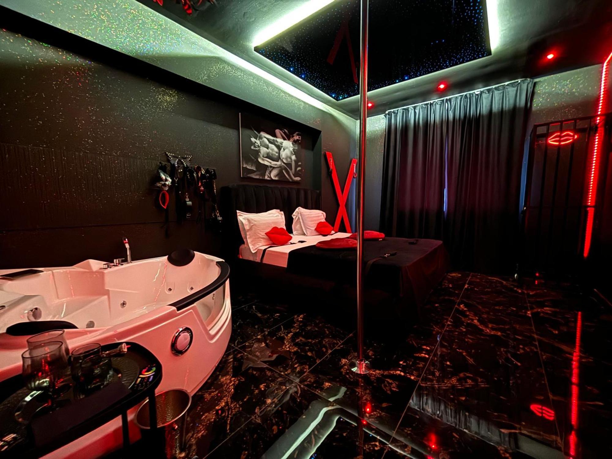 Romeo Nights - Love Rooms - Adults Only Bucureşti Exterior foto