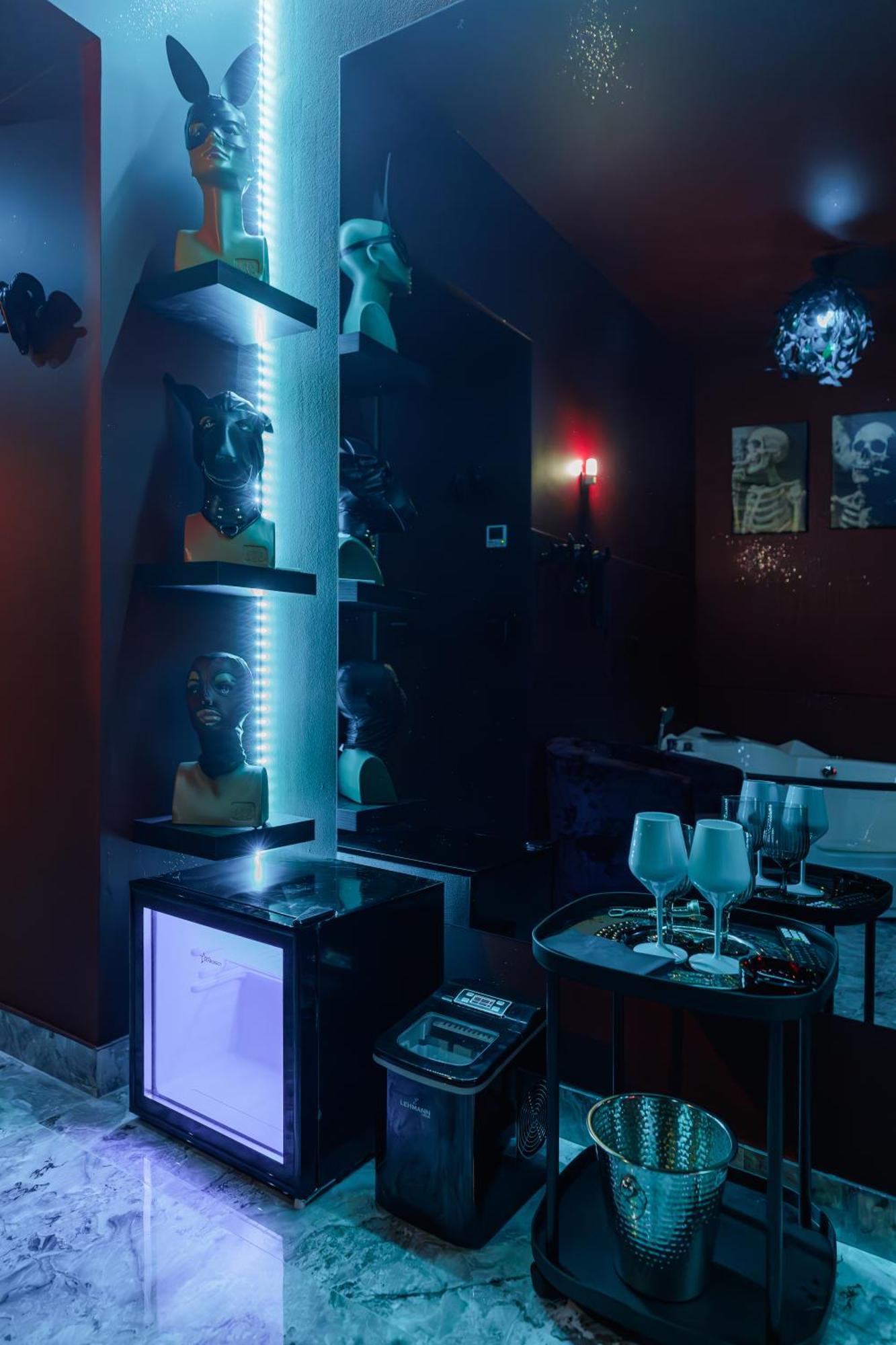 Romeo Nights - Love Rooms - Adults Only Bucureşti Exterior foto